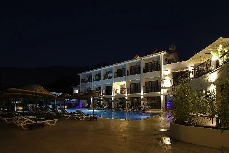 Golden Life Resort Hotel & Spa 올루데니스