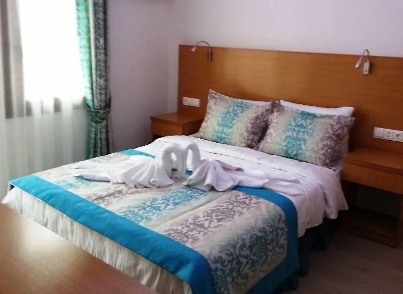 Golden Life Resort Hotel & Spa フェティエ