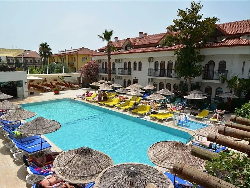 Golden Life Resort Hotel & Spa フェティエ