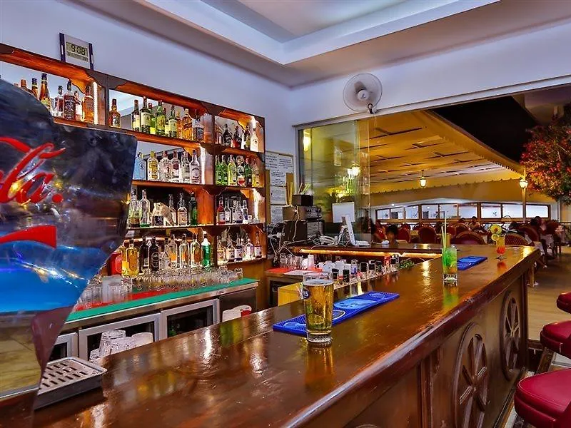 Golden Life Resort Hotel & Spa フェティエ 4*,