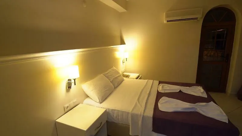 Golden Life Resort Hotel & Spa フェティエ 4*,
